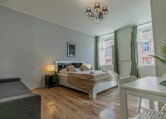 Affordable 2br Apartment, For Long Apartment