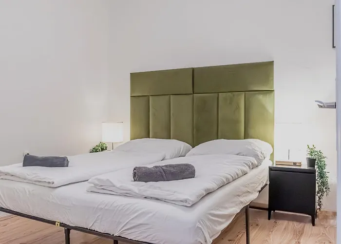 Affordable 2br Apartment, For Long Apartment
